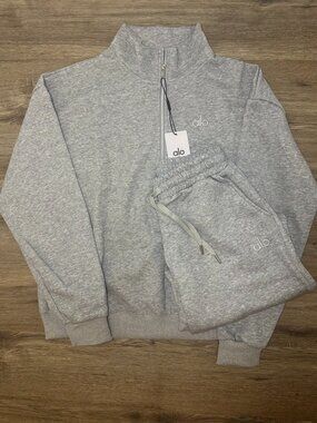 Alo Quarter zip up & Sweatpants